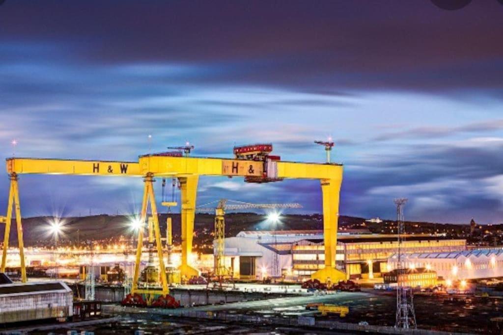 Titanic Quarter Apartment เบลฟาสต์ ภายนอก รูปภาพ