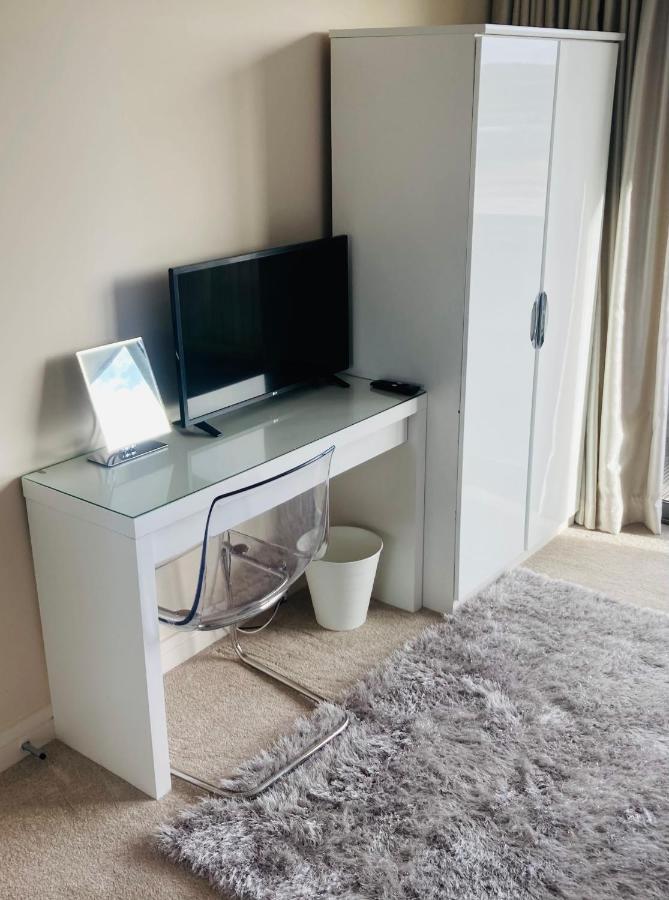 Titanic Quarter Apartment เบลฟาสต์ ภายนอก รูปภาพ